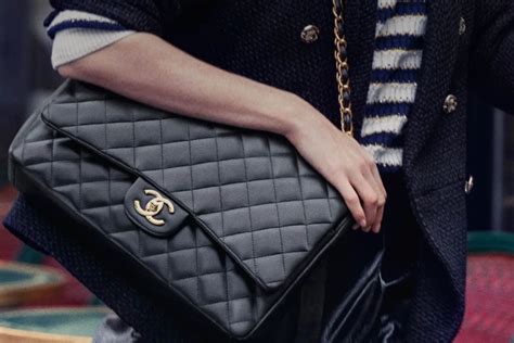 bolsa chanel clasica|bolsa chanel original valor.